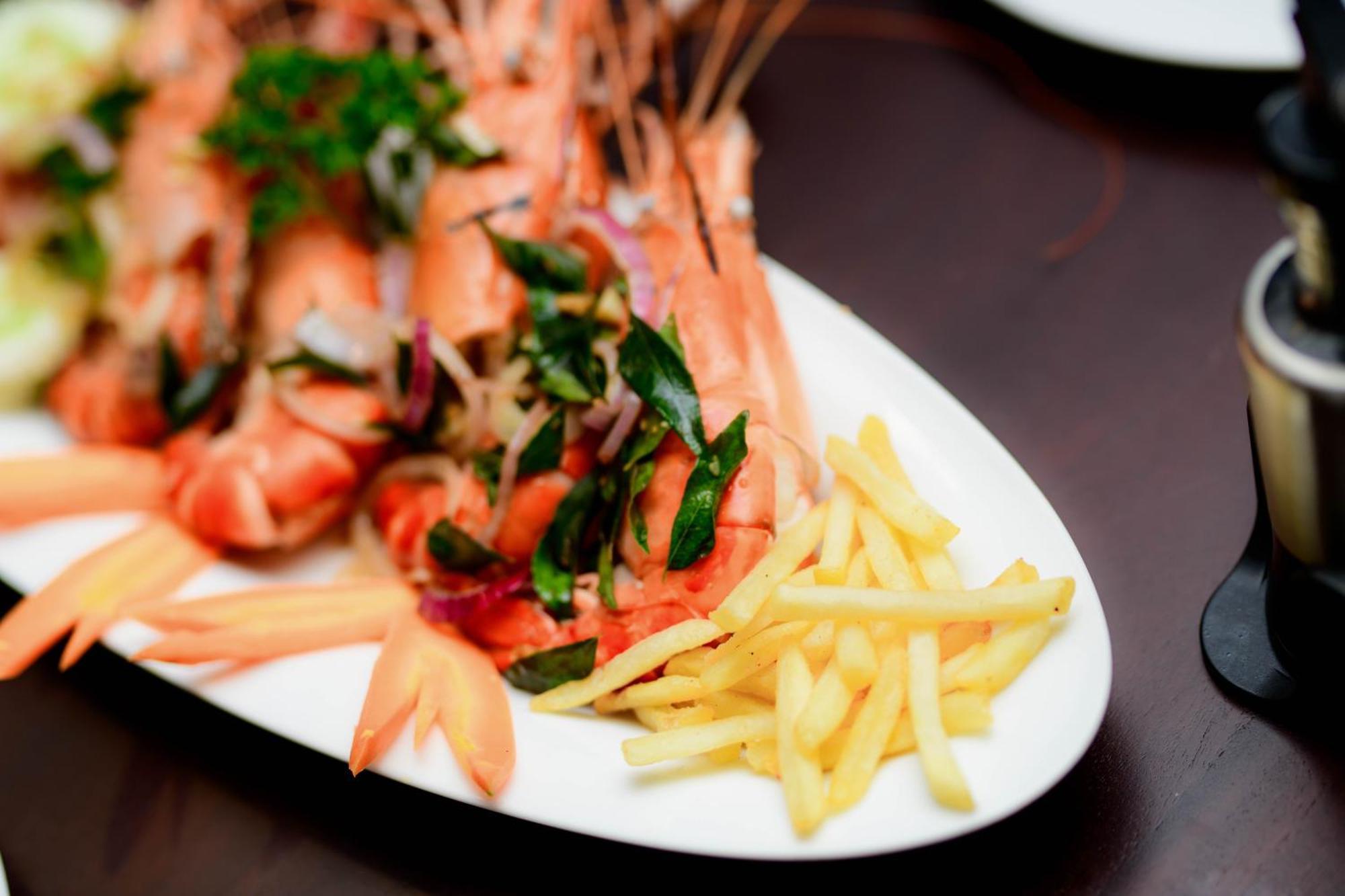 Royal Beach Hotel & Restaurant Hikkaduwa Bagian luar foto