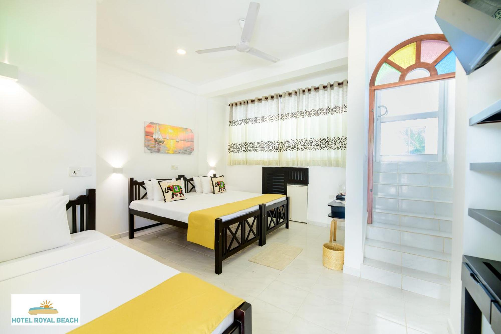 Royal Beach Hotel & Restaurant Hikkaduwa Bagian luar foto