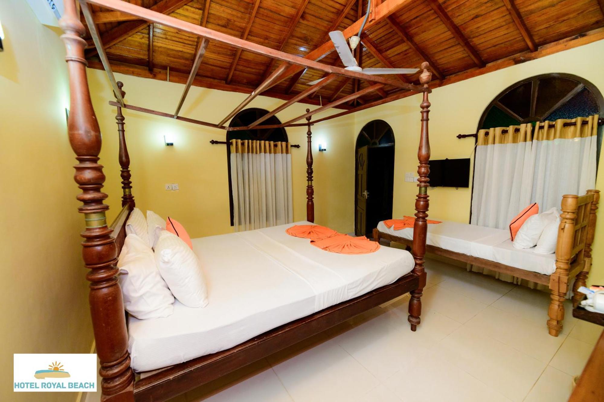 Royal Beach Hotel & Restaurant Hikkaduwa Bagian luar foto