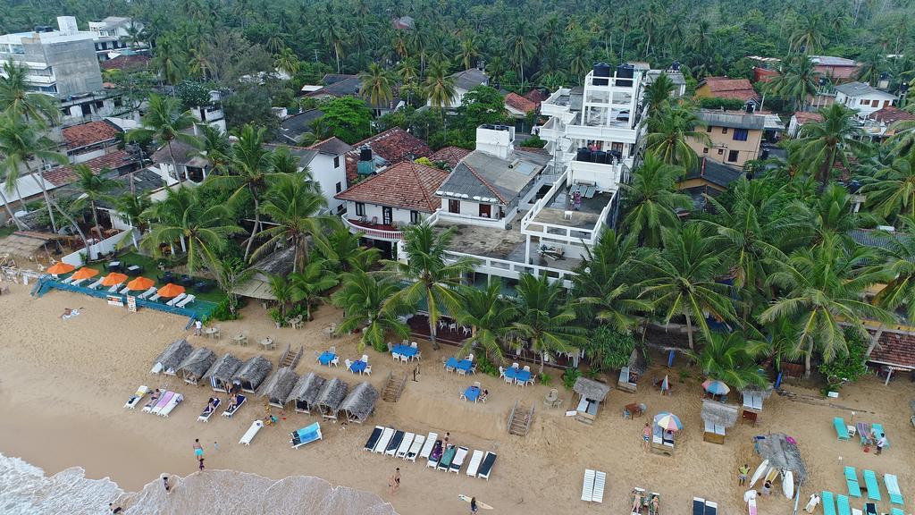 Royal Beach Hotel & Restaurant Hikkaduwa Bagian luar foto